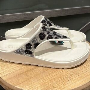 Stylish Women's Sandals with Glitter Accents